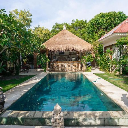 Bed and Breakfast La Kreyiol à Uluwatu Extérieur photo