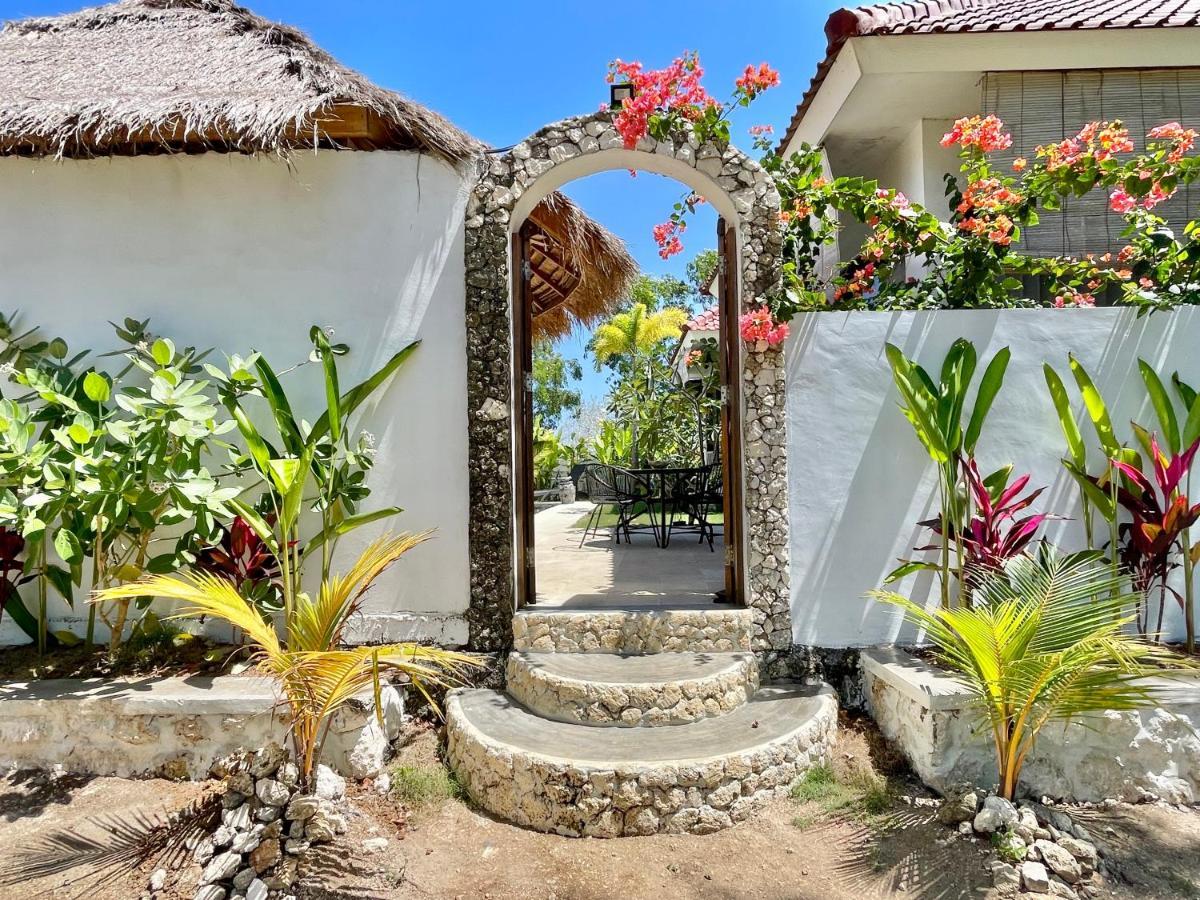 Bed and Breakfast La Kreyiol à Uluwatu Extérieur photo